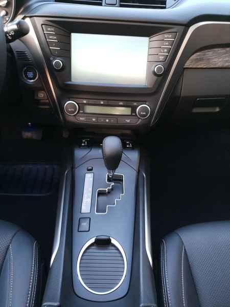 Toyota Avensis 2015