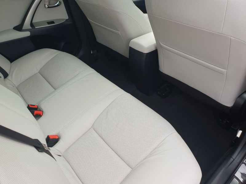 Toyota Avensis 2013