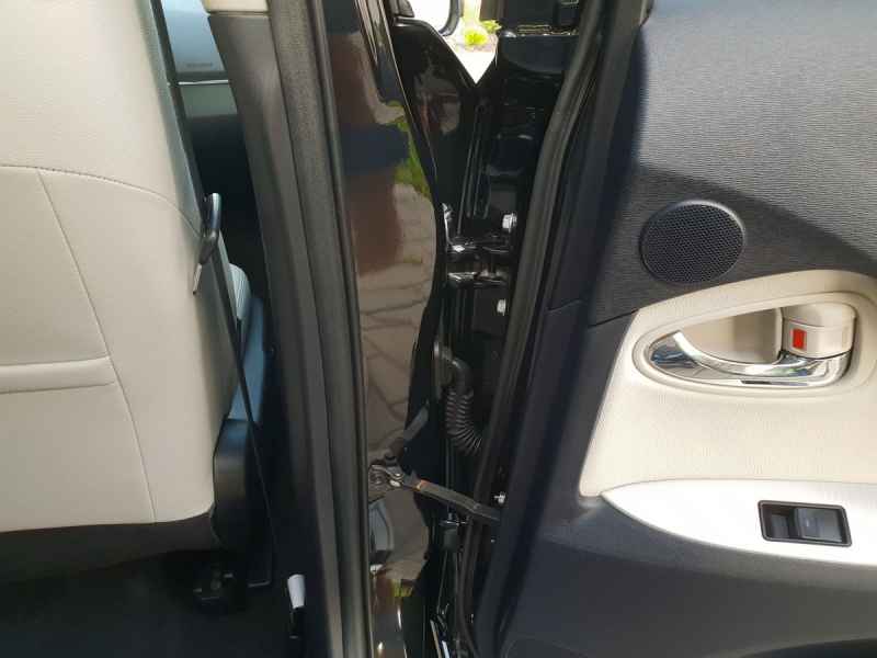 Toyota Avensis 2013